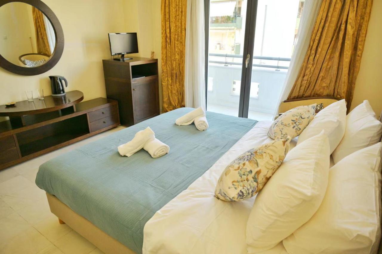 New Times Home & Hotels Near Metro Station Athens Center Atenas Exterior foto