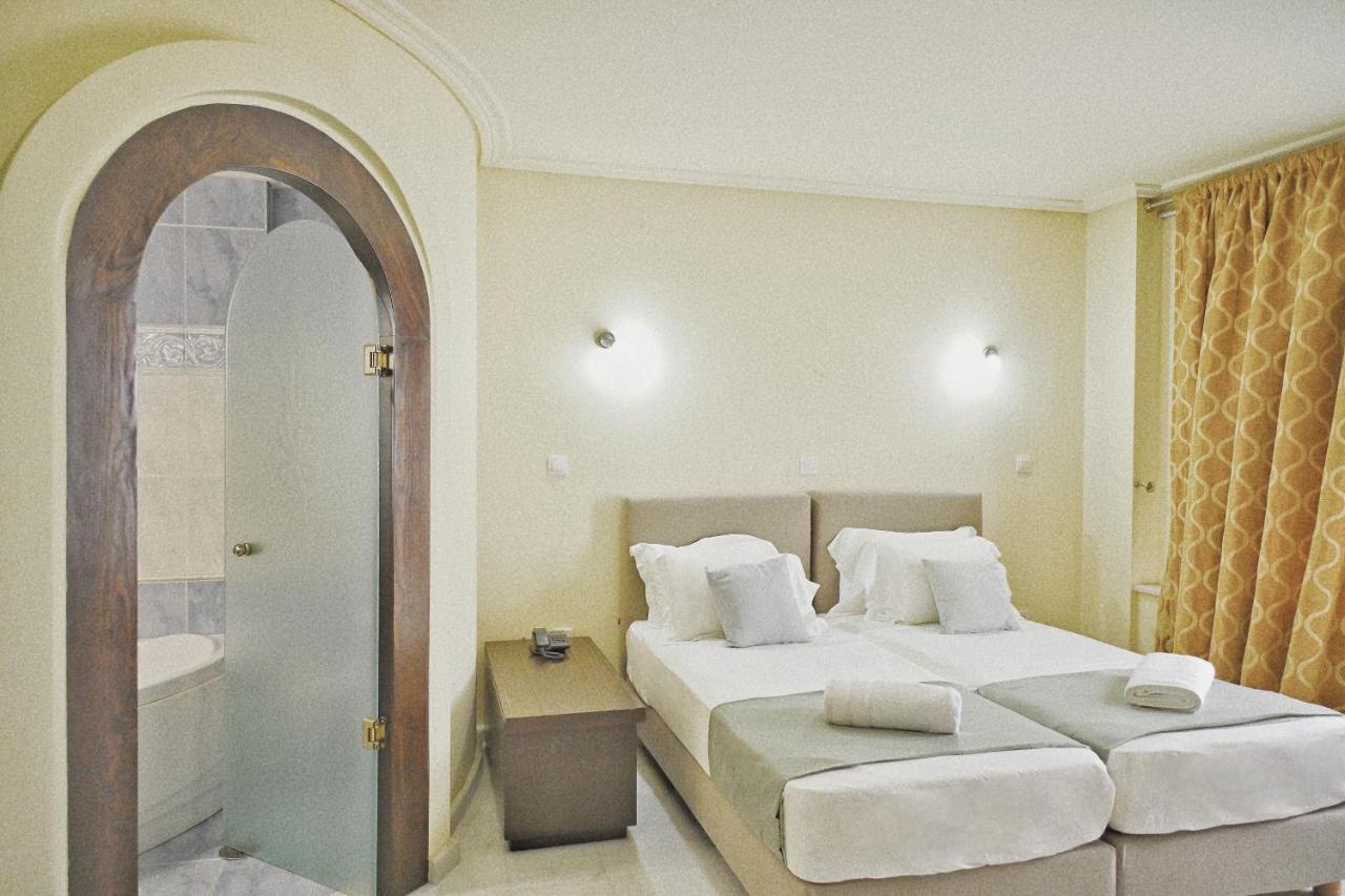 New Times Home & Hotels Near Metro Station Athens Center Atenas Exterior foto