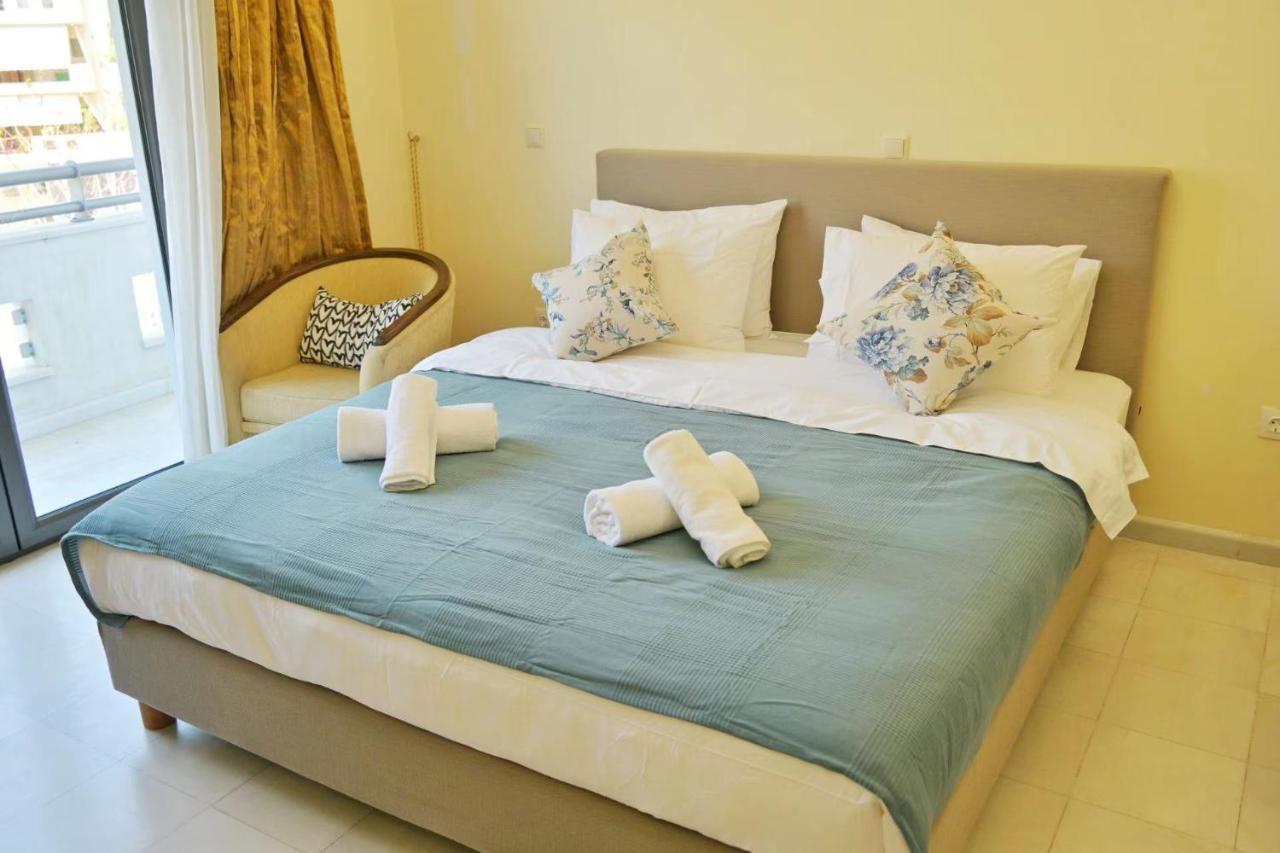 New Times Home & Hotels Near Metro Station Athens Center Atenas Exterior foto